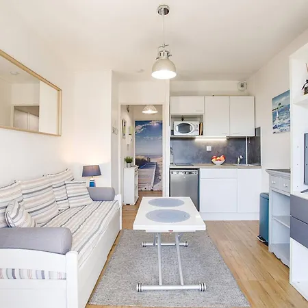 A Avec Balcon Et Parking, Proche - Fr-1-788-41 Cabourg