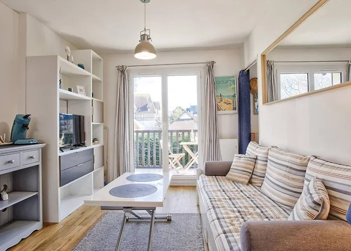 Διαμέρισμα A Avec Balcon Et Parking, Proche - Fr-1-788-41 Cabourg